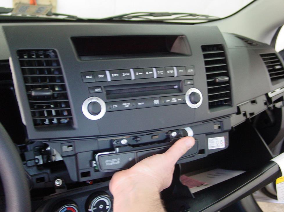 JVC radio double DIN usb aux in Mitsubishi Lancer cy0 Limo sporback OEM Navi 