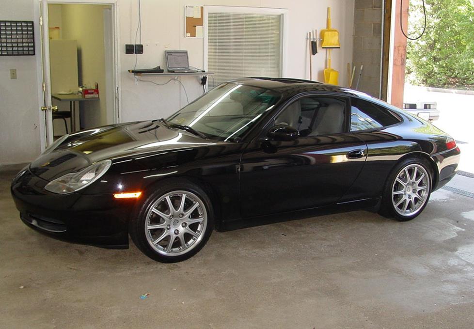 Porsche 911 Carrera coupe