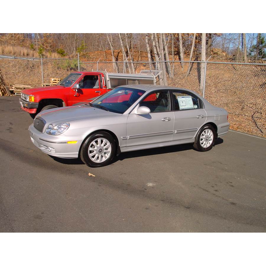 2002 Hyundai Sonata Exterior