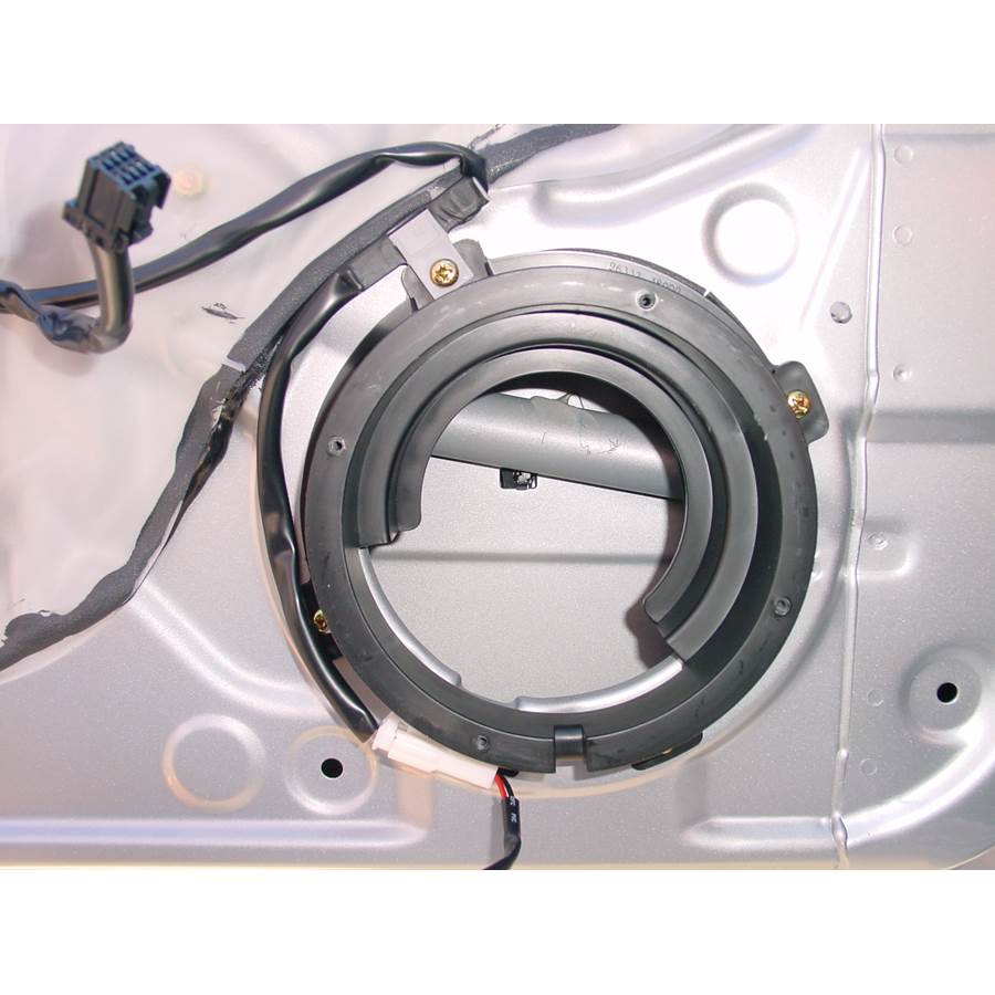 2002 Hyundai Sonata Front door woofer removed