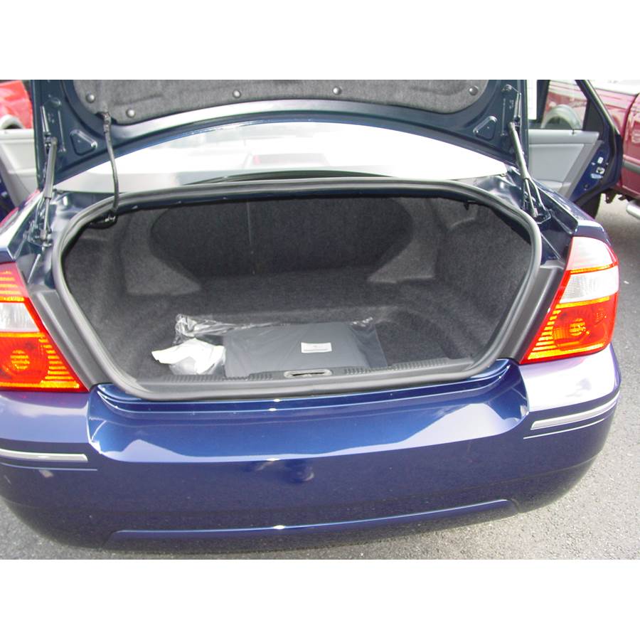 2008 Ford Taurus Cargo space