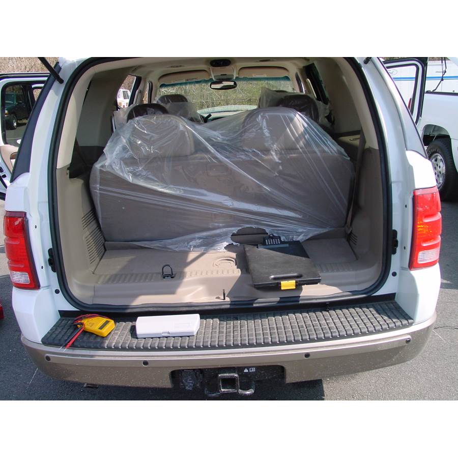 2003 Ford Explorer Cargo space