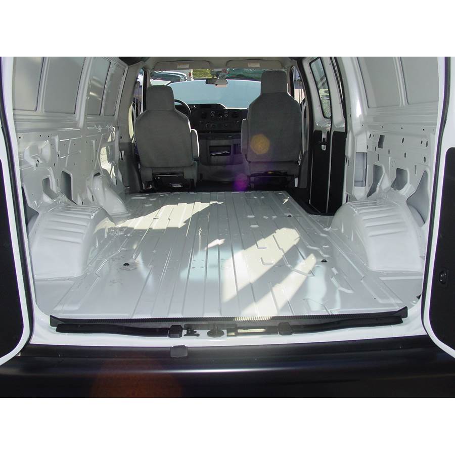 2012 Ford E Series Cargo space