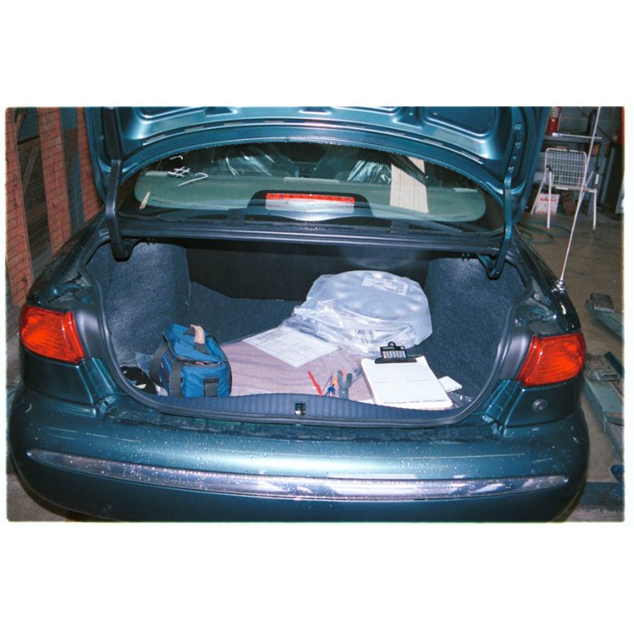 1998 Ford Contour Cargo space