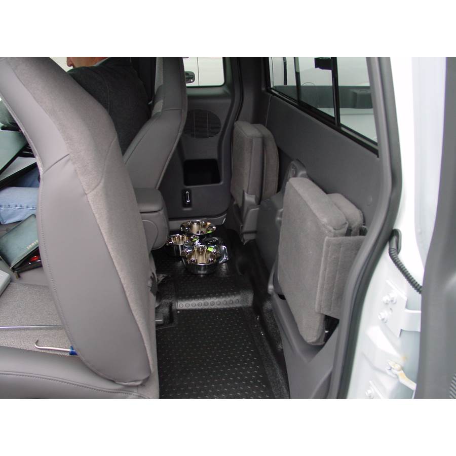 2005 Ford Ranger Cargo space