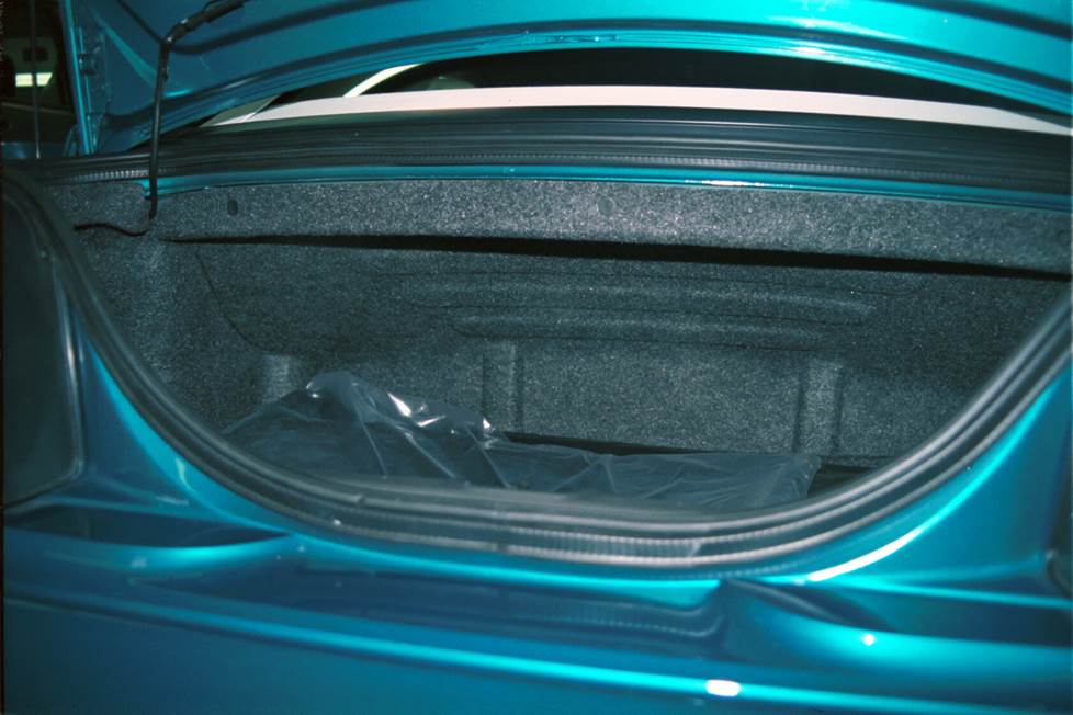 ford mustang convertible trunk
