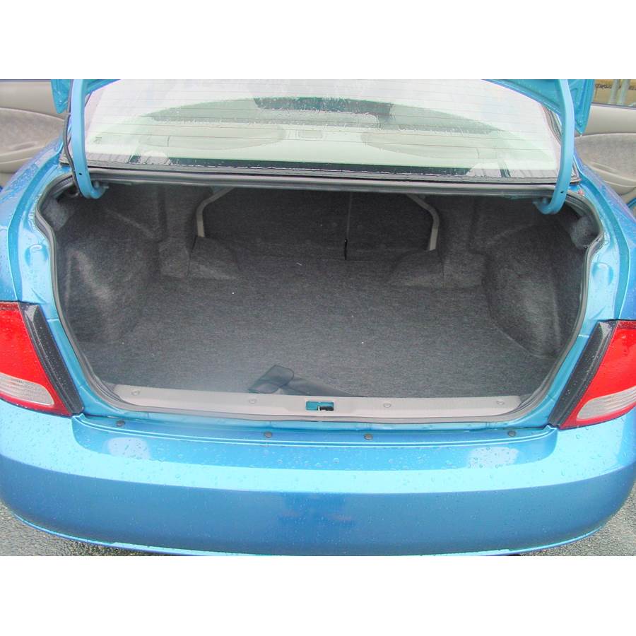 2000 Nissan Sentra Cargo space