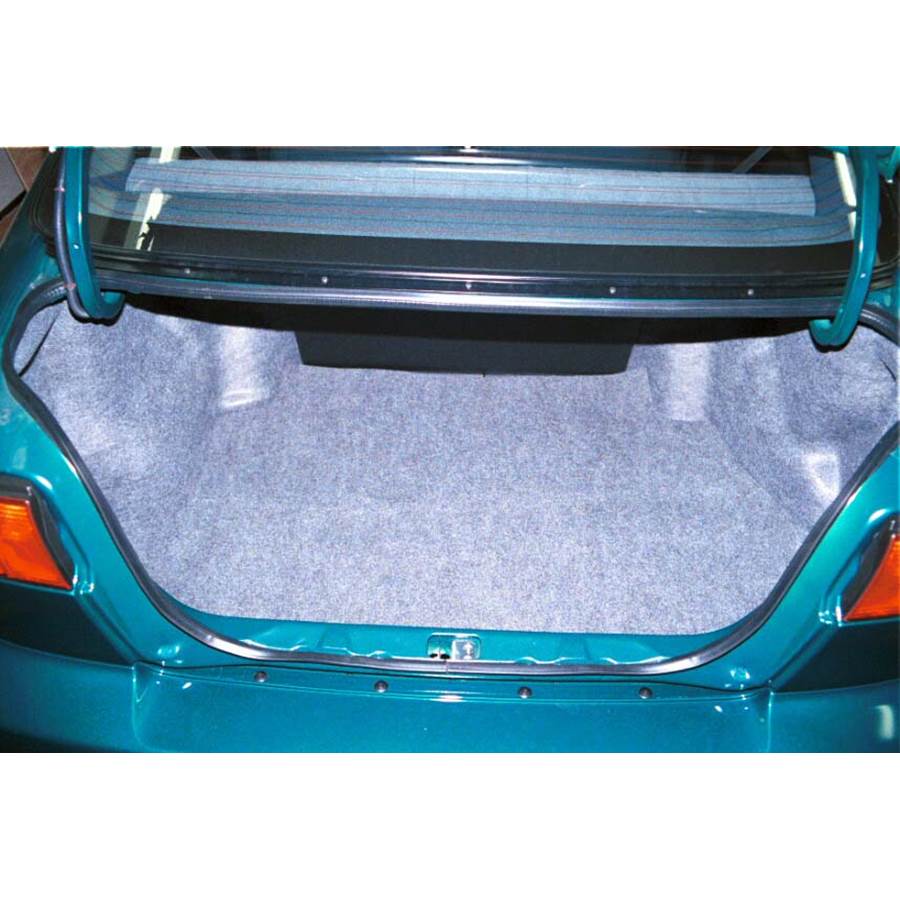 1998 Nissan Sentra Cargo space