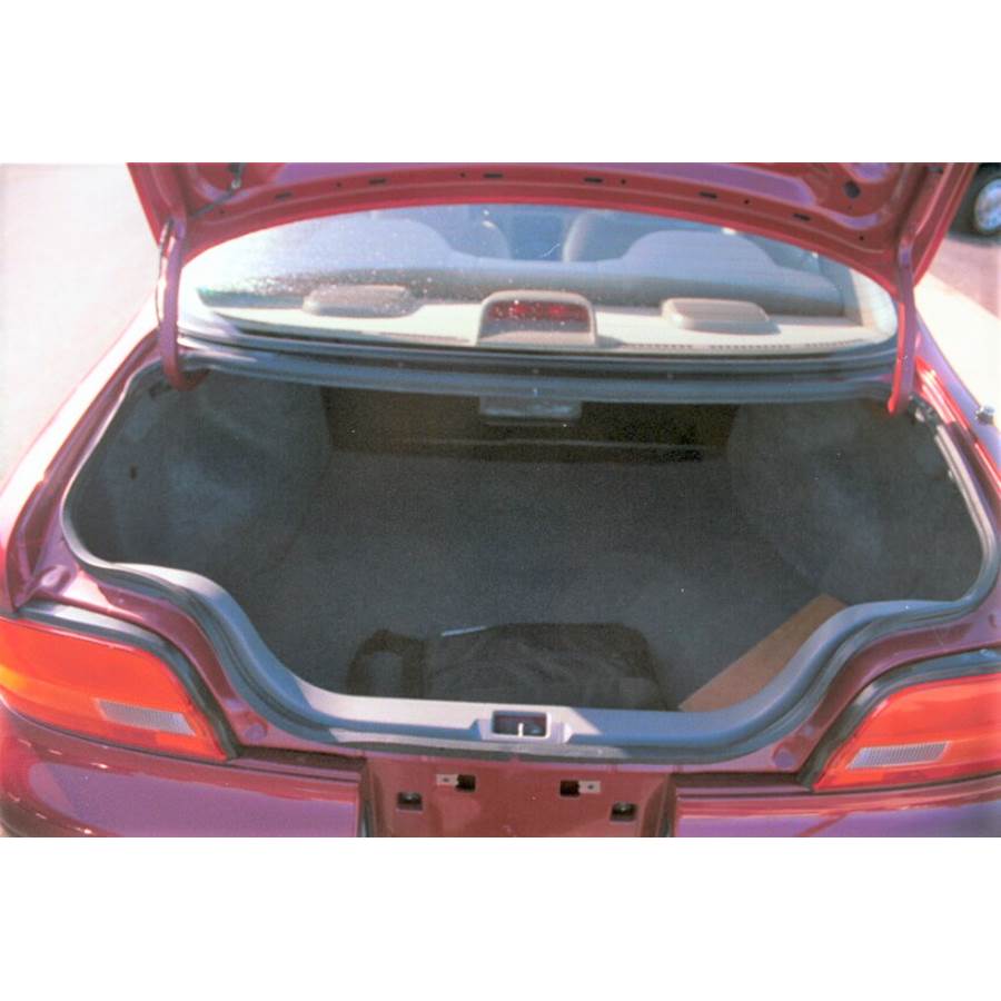 1993 Nissan Altima Cargo space