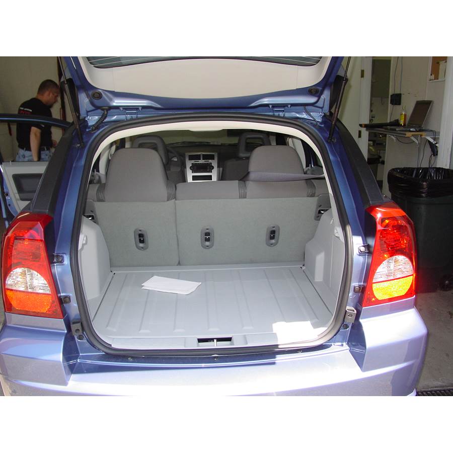 2011 Dodge Caliber Cargo space