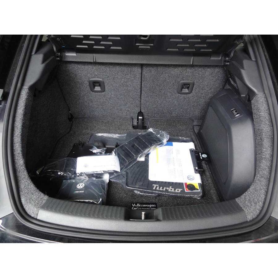 2013 Volkswagen Beetle Cargo space