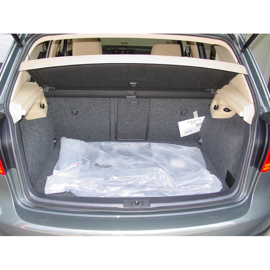 2008 Volkswagen Rabbit Cargo space