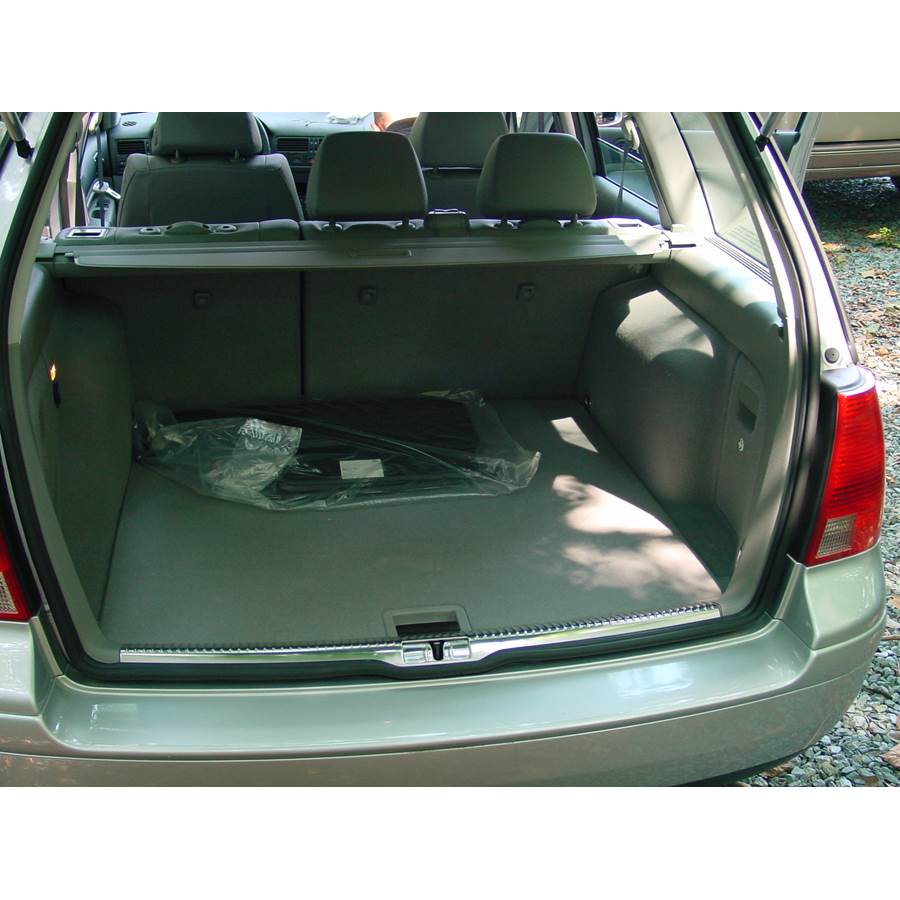 2004 Volkswagen Jetta Cargo space
