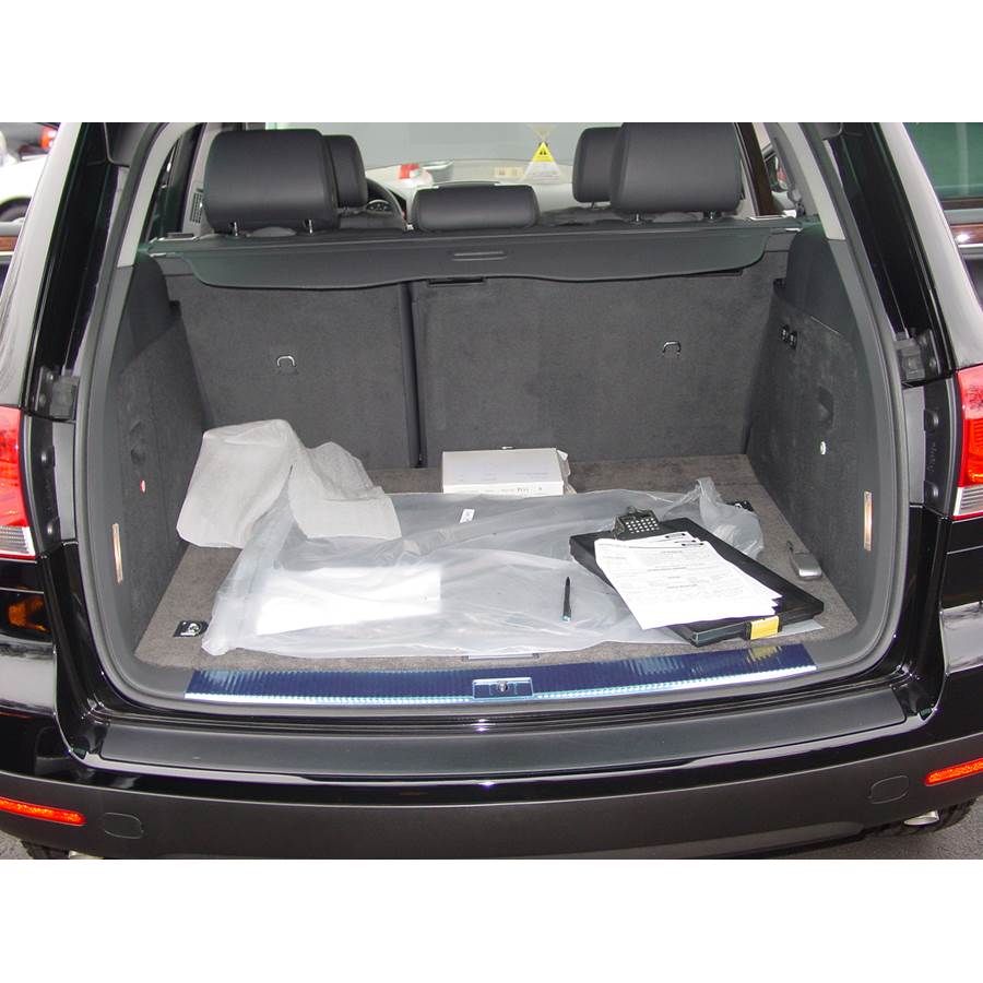 2004 Volkswagen Touareg Cargo space