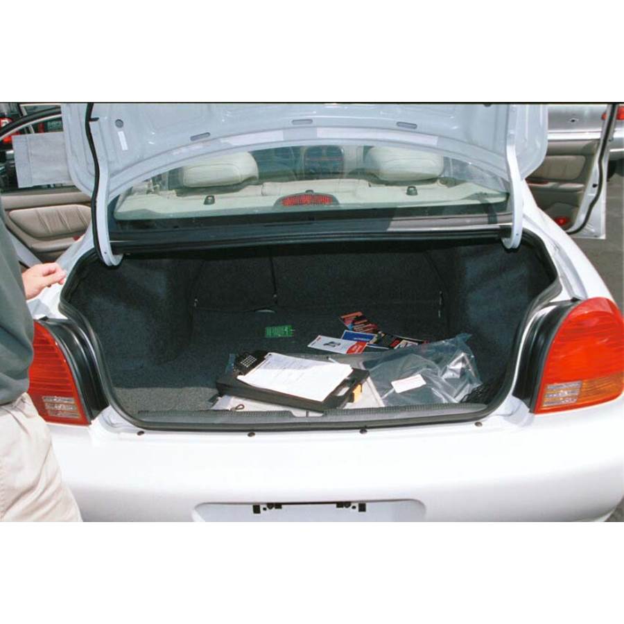2000 Hyundai Sonata Cargo space