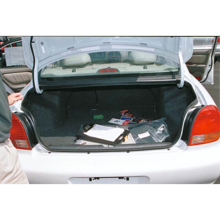 2001 Hyundai Sonata Cargo space