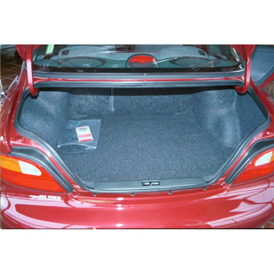 1996 Hyundai Elantra Cargo space