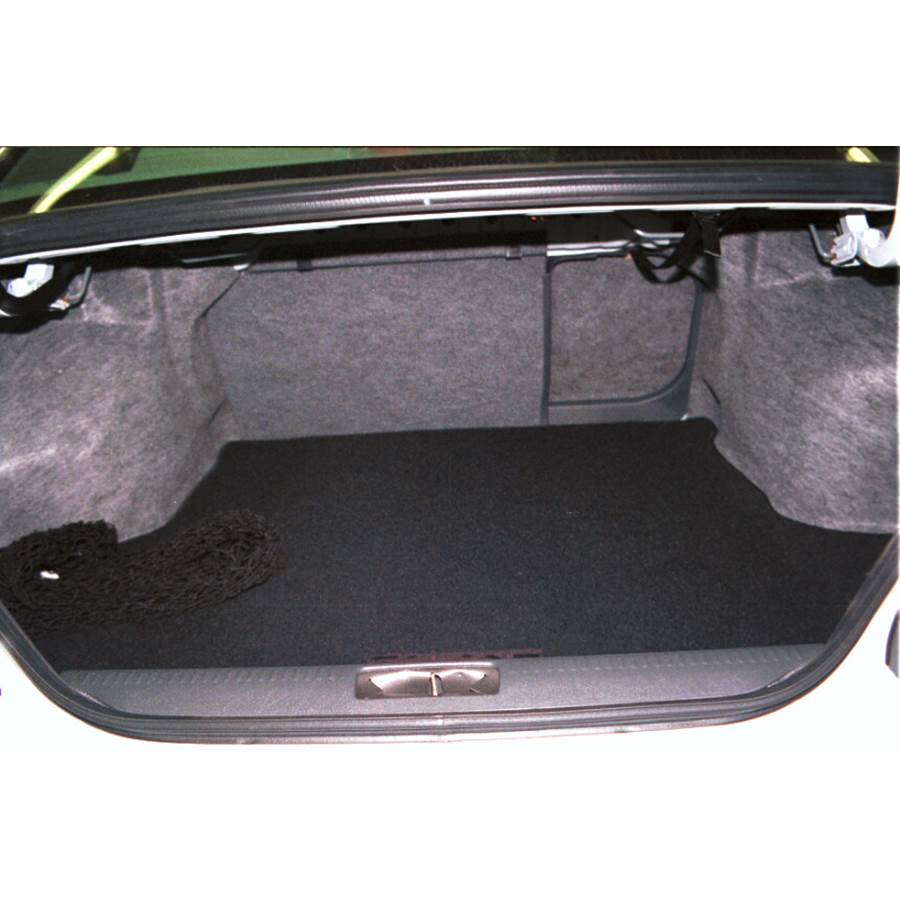 2002 Mitsubishi Galant Cargo space
