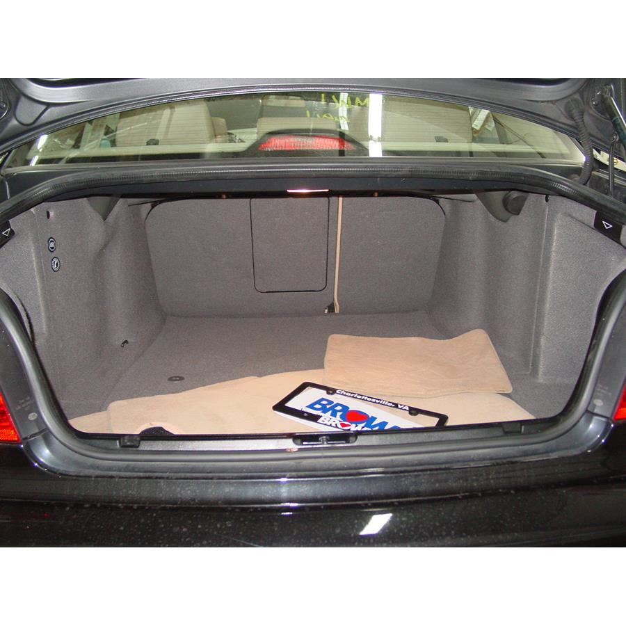 2003 BMW 5 Series Cargo space