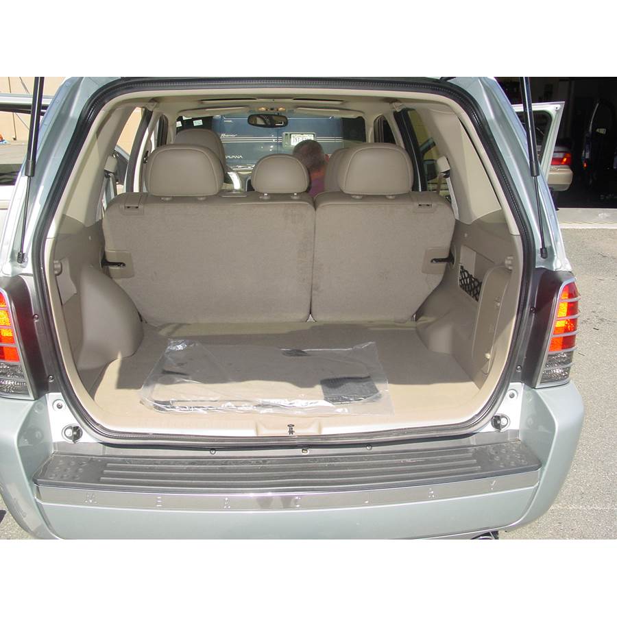 2007 Mercury Mariner Cargo space
