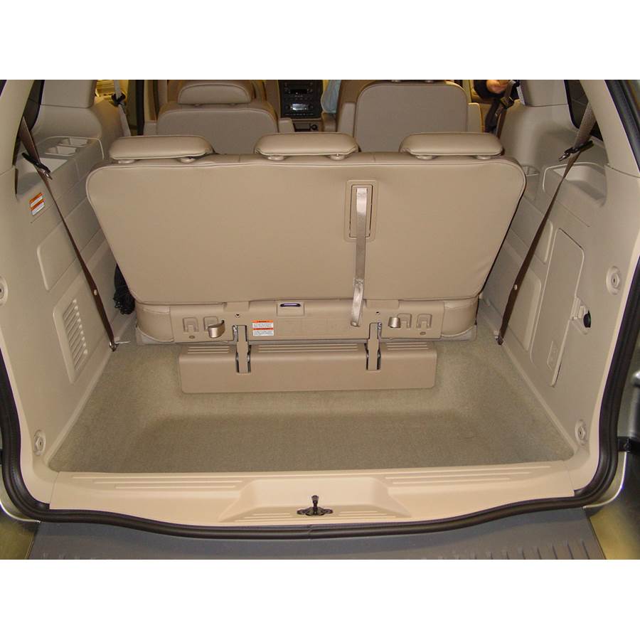 2005 Mercury Monterey Cargo space