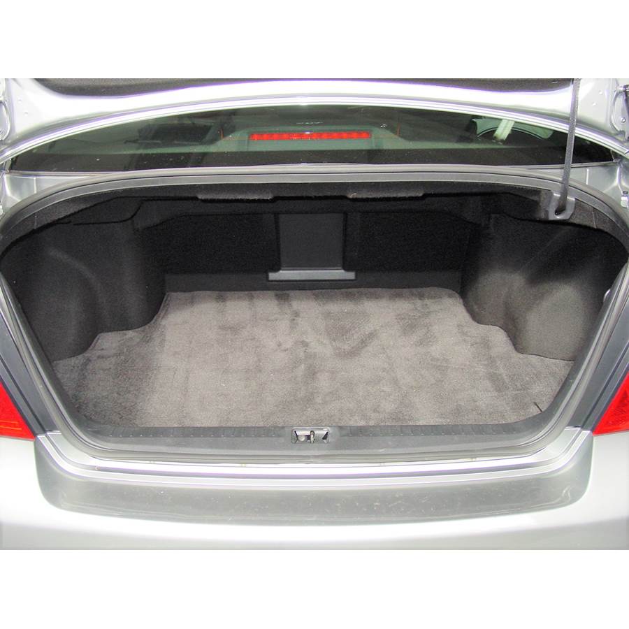 2006 Infiniti M45 Cargo space