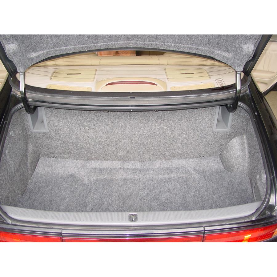 1997 Infiniti J30 Cargo space