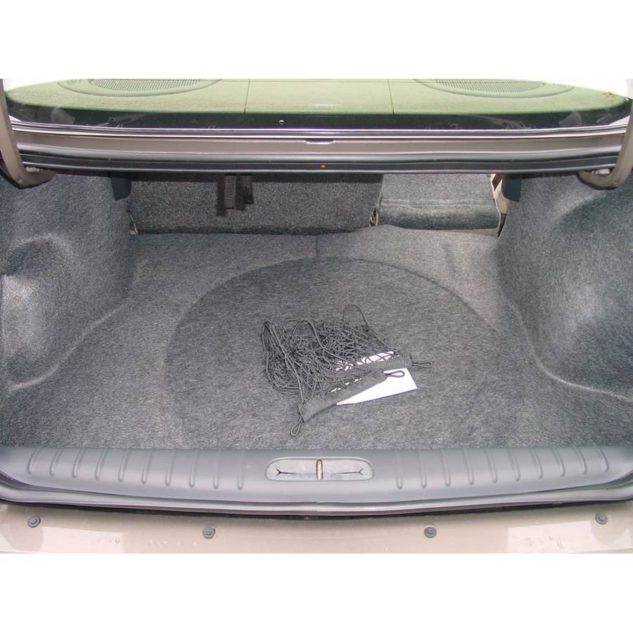 2004 Oldsmobile Alero Cargo space