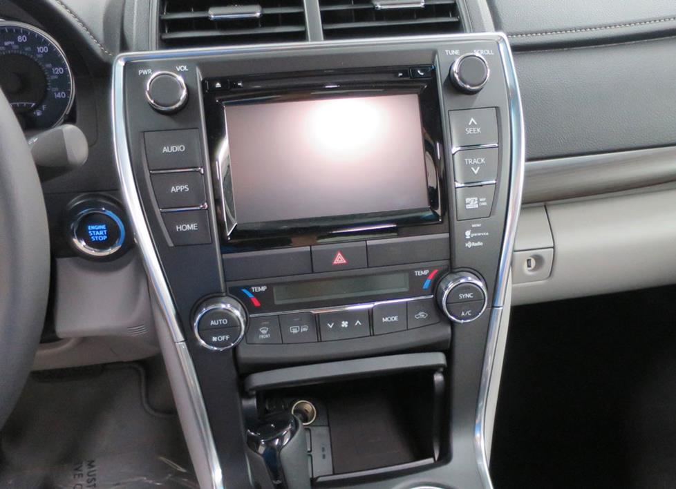 2015 toyota camry satellite radio