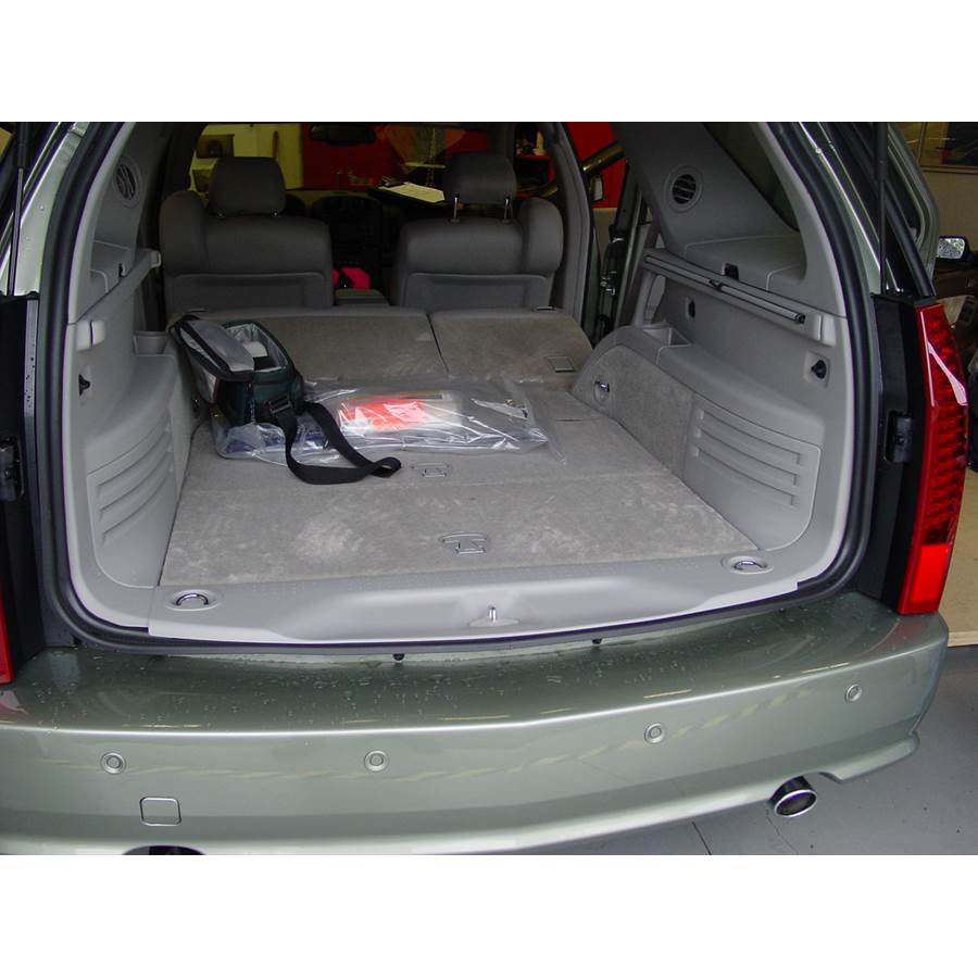 2006 Cadillac SRX Cargo space