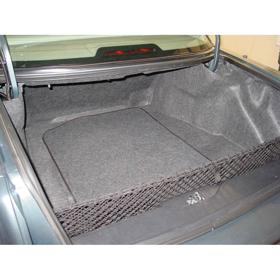 1998 Cadillac DeVille Cargo space