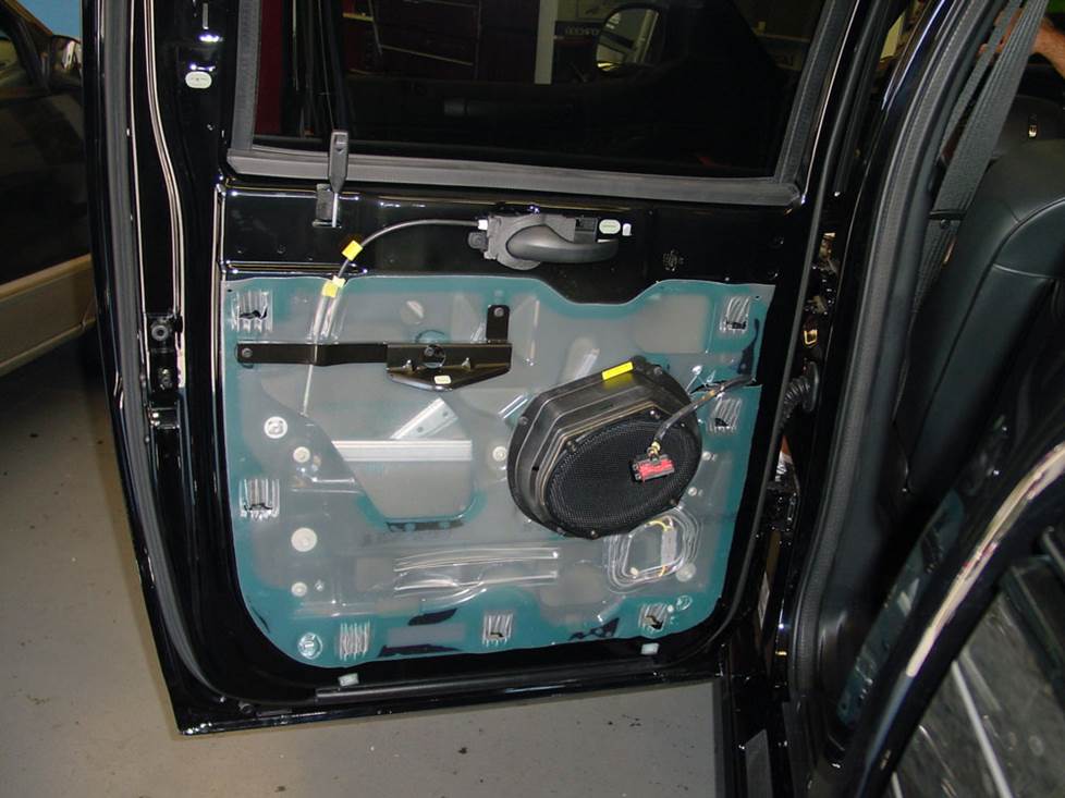 lincoln blackwood rear door speakers
