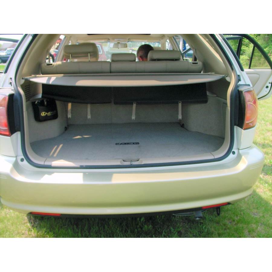 1999 Lexus RX300 Cargo space