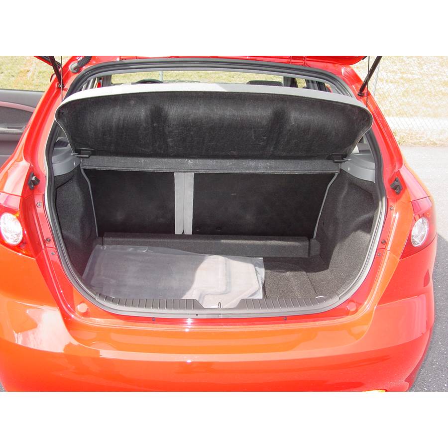 2007 Suzuki Reno Cargo space