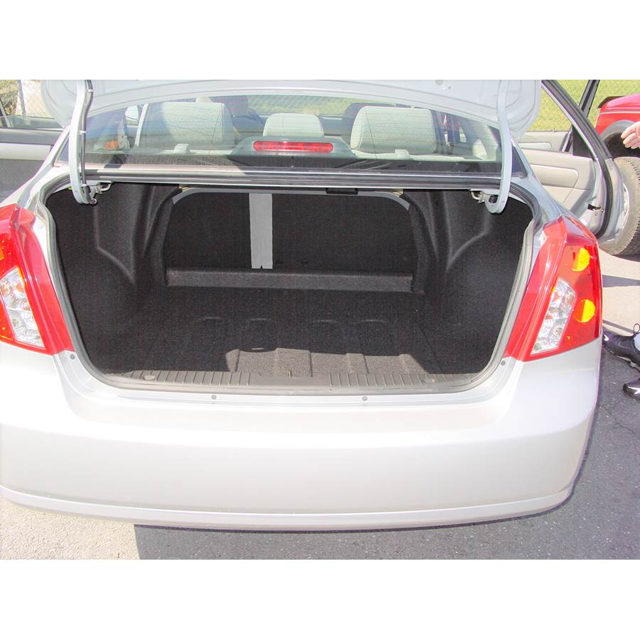 2004 Suzuki Forenza Cargo space