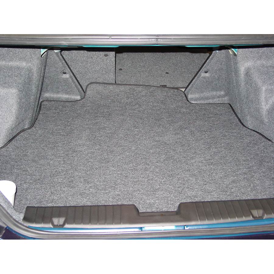 2005 Suzuki Verona Cargo space