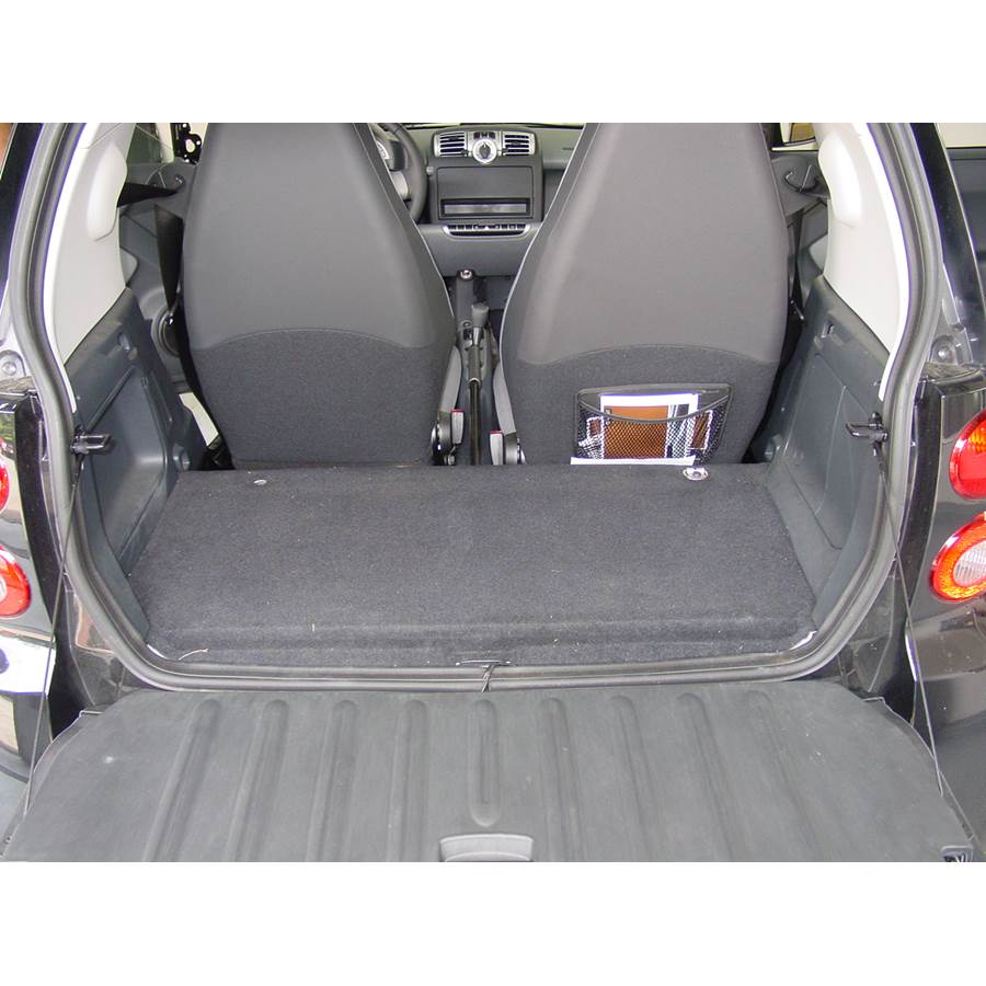 2010 Smart fortwo Cargo space