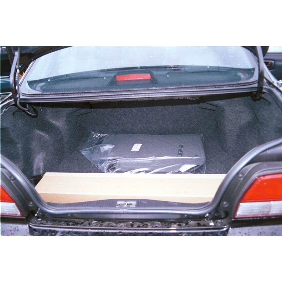 1998 Toyota Avalon Cargo space