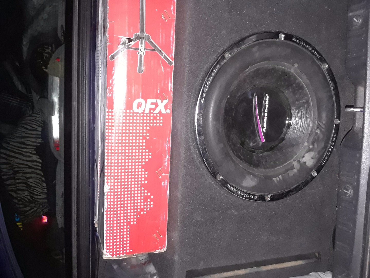 Customer Reviews: Audiobahn AW1200Q 12