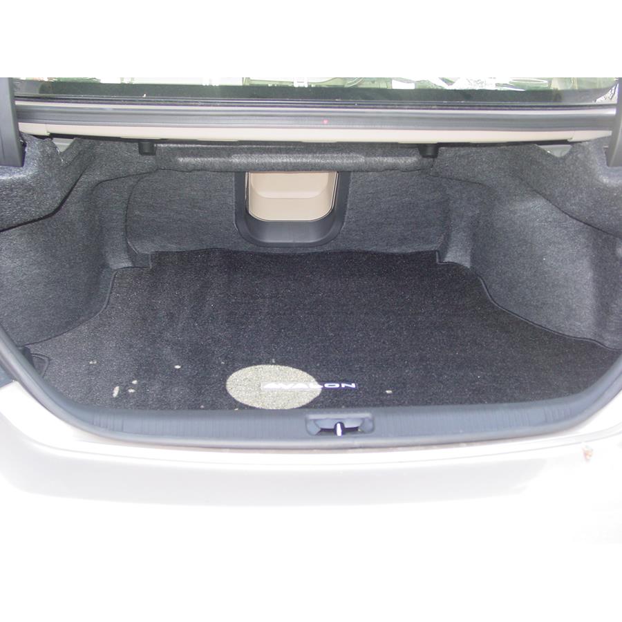 2007 Toyota Avalon Cargo space