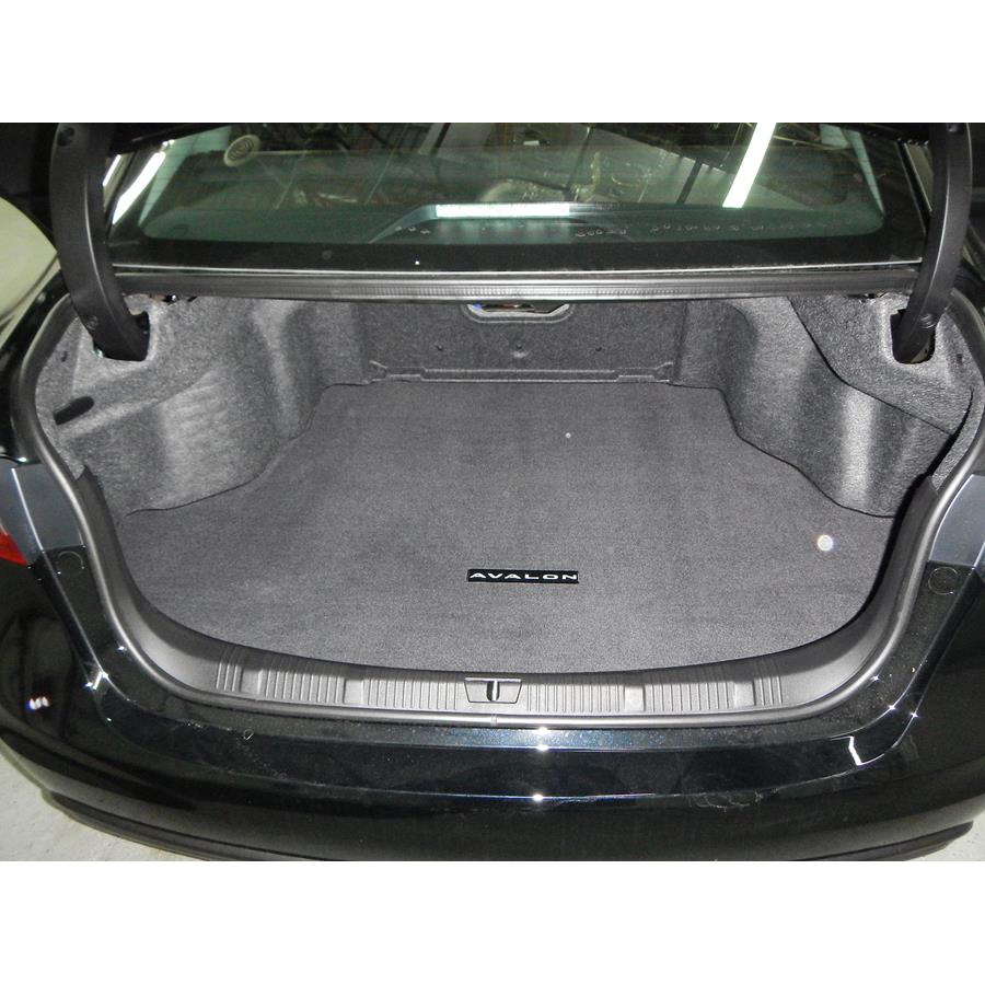 2018 Toyota Avalon Cargo space