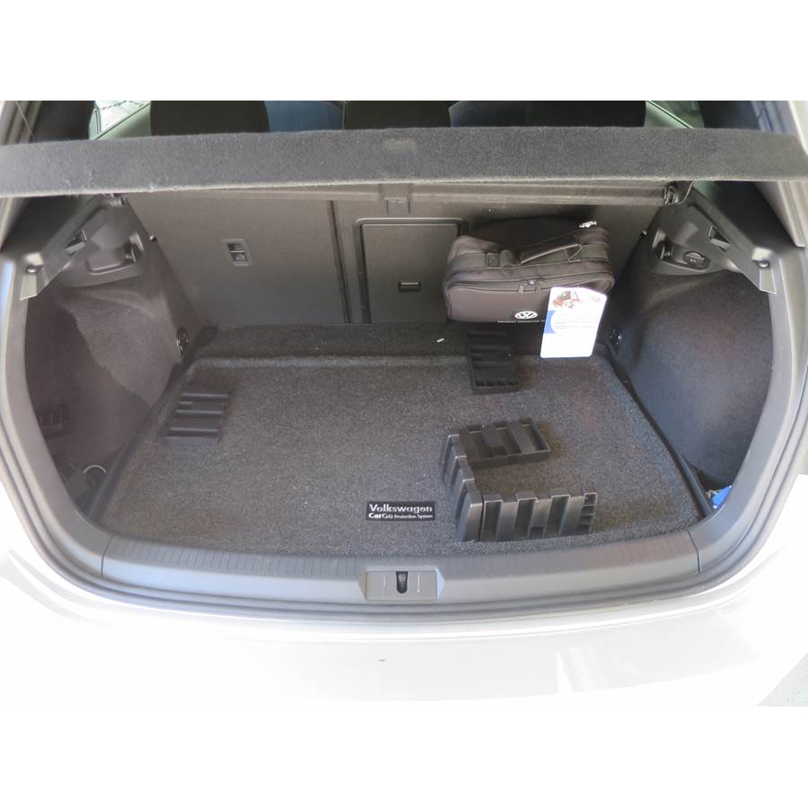 2019 Volkswagen Golf Cargo space