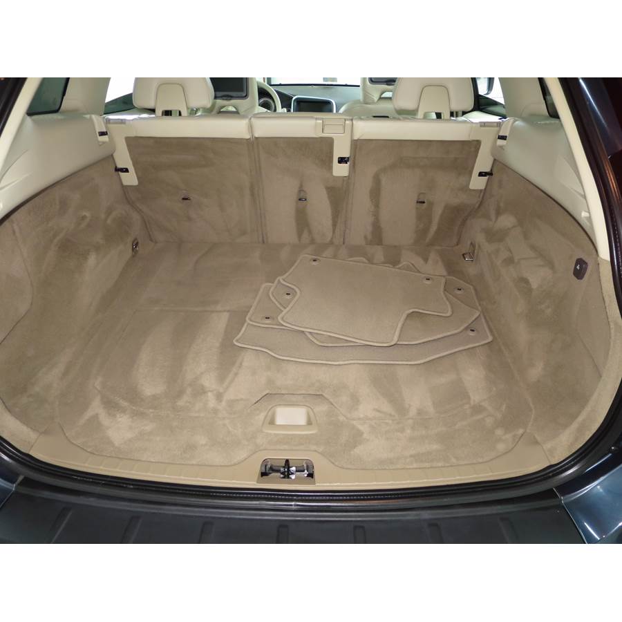 2012 Volvo XC60 Cargo space