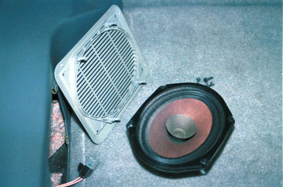 ford mustang speakers 1986
