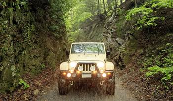 The best electronics gear for an off-road Jeep adventure