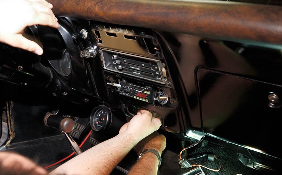 The Camaro's old stereo