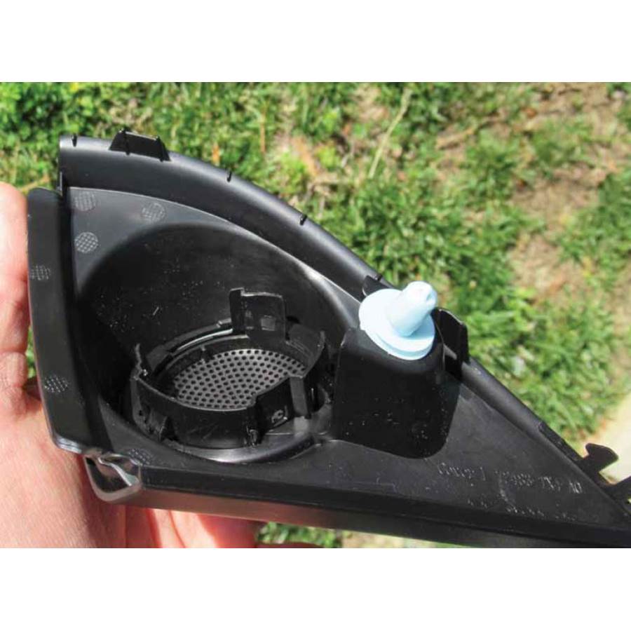 2015 Acura RDX Front door tweeter removed