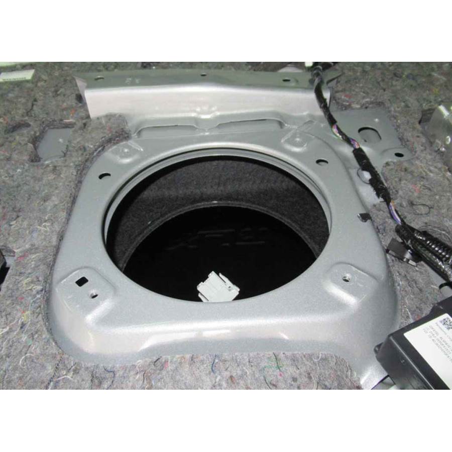 2016 Acura RLX Rear deck center speaker removed
