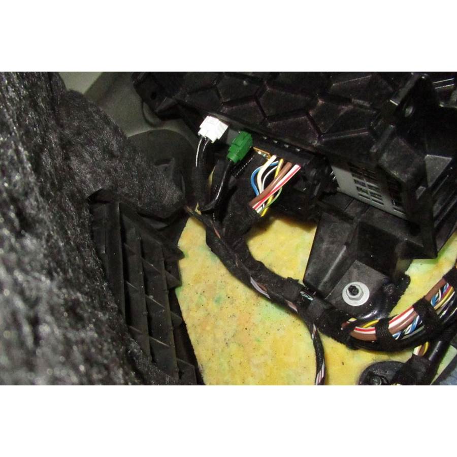 2014 Audi Allroad Factory amp wiring
