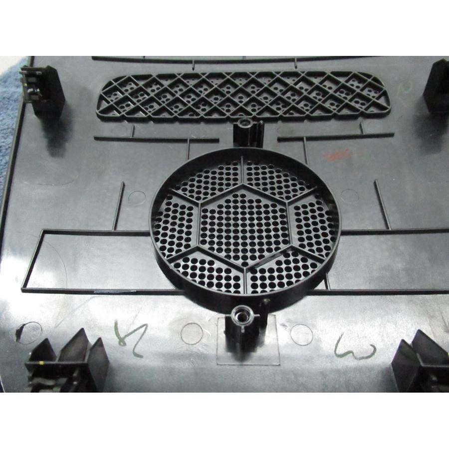 2019 Ford EcoSport Center dash speaker removed